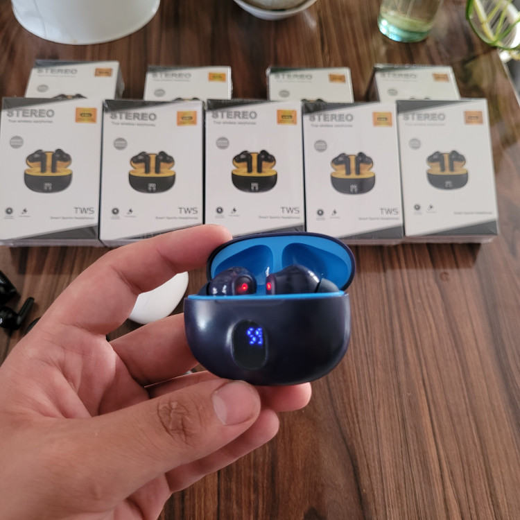 ایرپاد پرو STEREO ضدآب پاوربانک دار کیفیت درجه یک بلوتوث نسخه5/3 صحفه نمایش دار