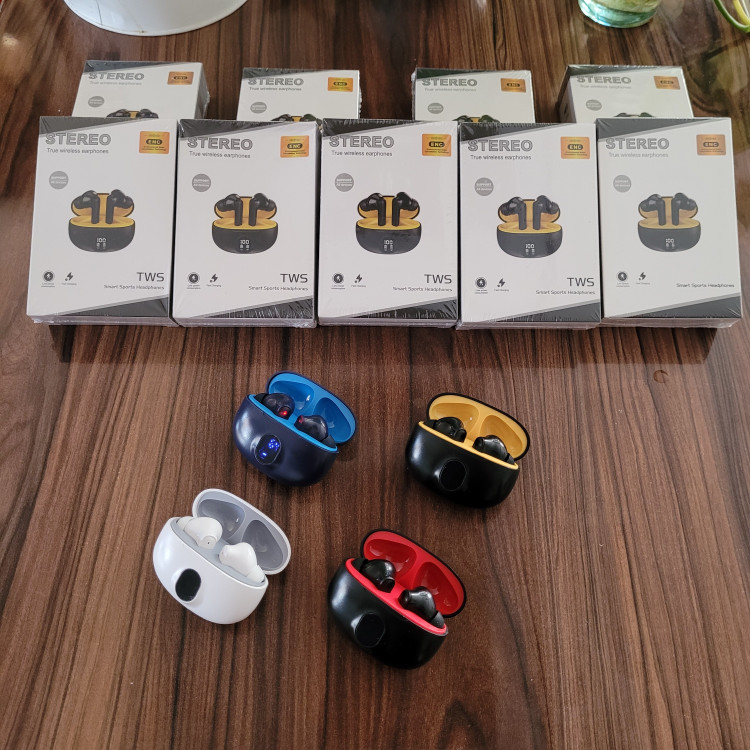 ایرپاد پرو STEREO ضدآب پاوربانک دار کیفیت درجه یک بلوتوث نسخه5/3 صحفه نمایش دار