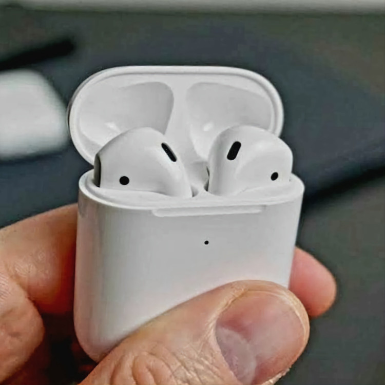ایرپاد 2 (سنسور مجاورتی) های کپی درجه یک کنسلینگ دار تیک سبز سایت ورژن 2025 Airpods کیفیت AAA