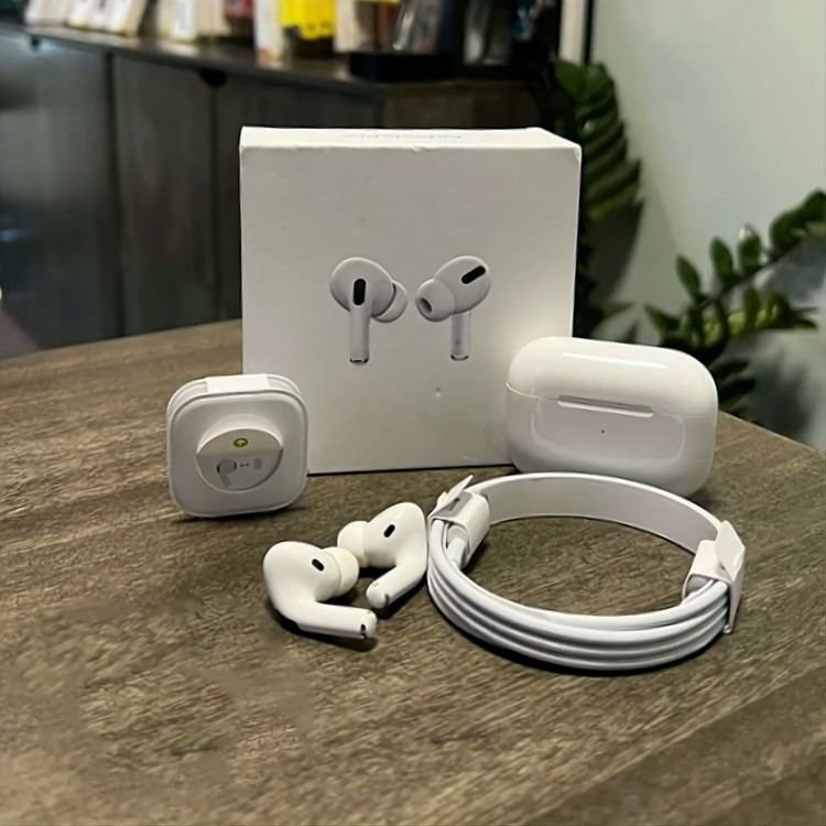 ایرپاد پرو ساخت آمریکا دقیق ترین نمونه اپل شرکتی airpods pro (تک به قیمت عمده)