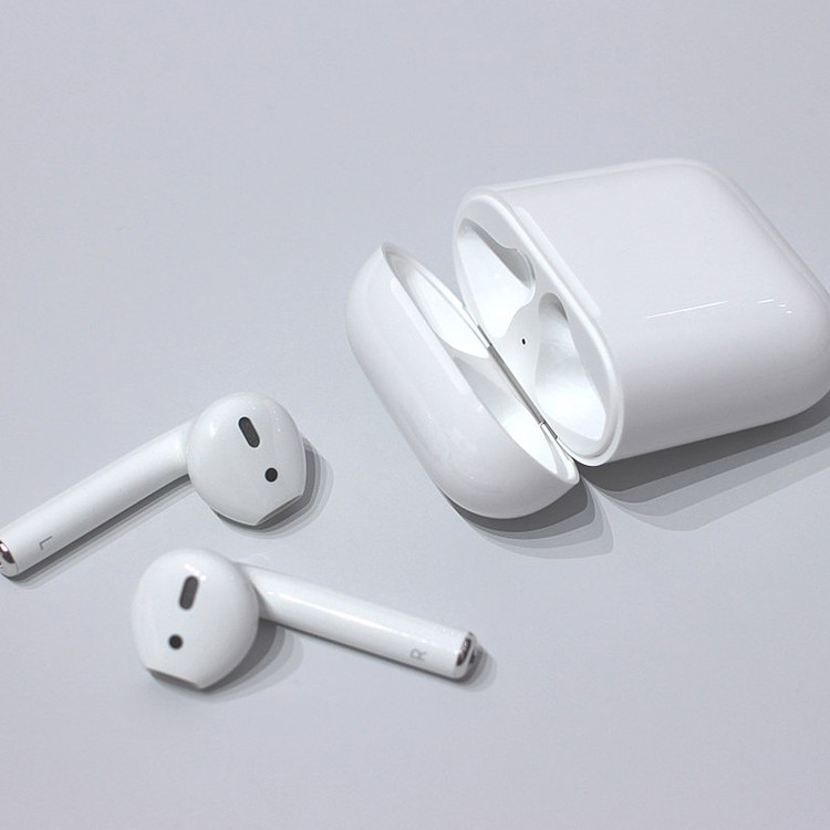 هدفون بلوتوثی مدل AirPodS 2