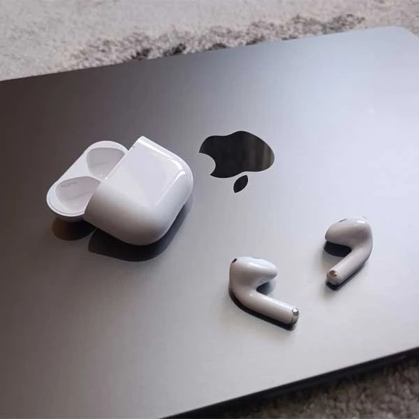 ایرپاد ۴ هندزفری هدفون هدست پاوربانک شارژر هولدر اسپیکر هدفون بلوتوثی مدل airpods 4