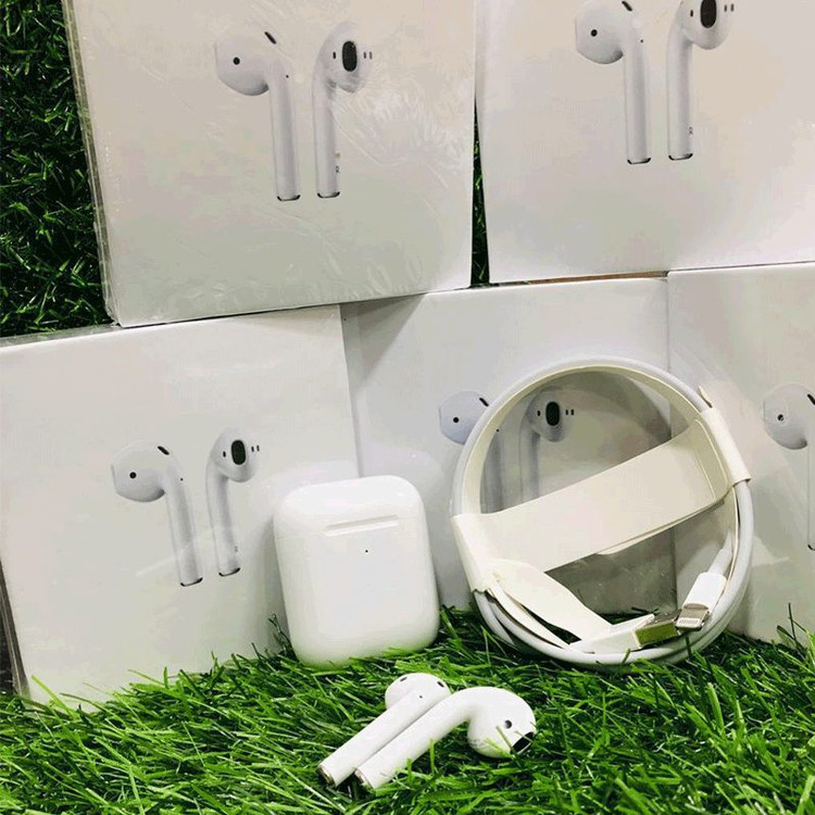 ایرپاد 2 هندزفری هدفون هدست پاوربانک شارژر هولدر اسپیکر هندزفری بلوتوثی مدل AirPods With Wireless charging Case 2023